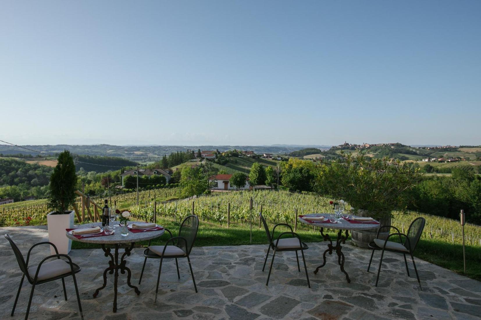Agriturismo Bricco San Giovanni Asti Exterior photo